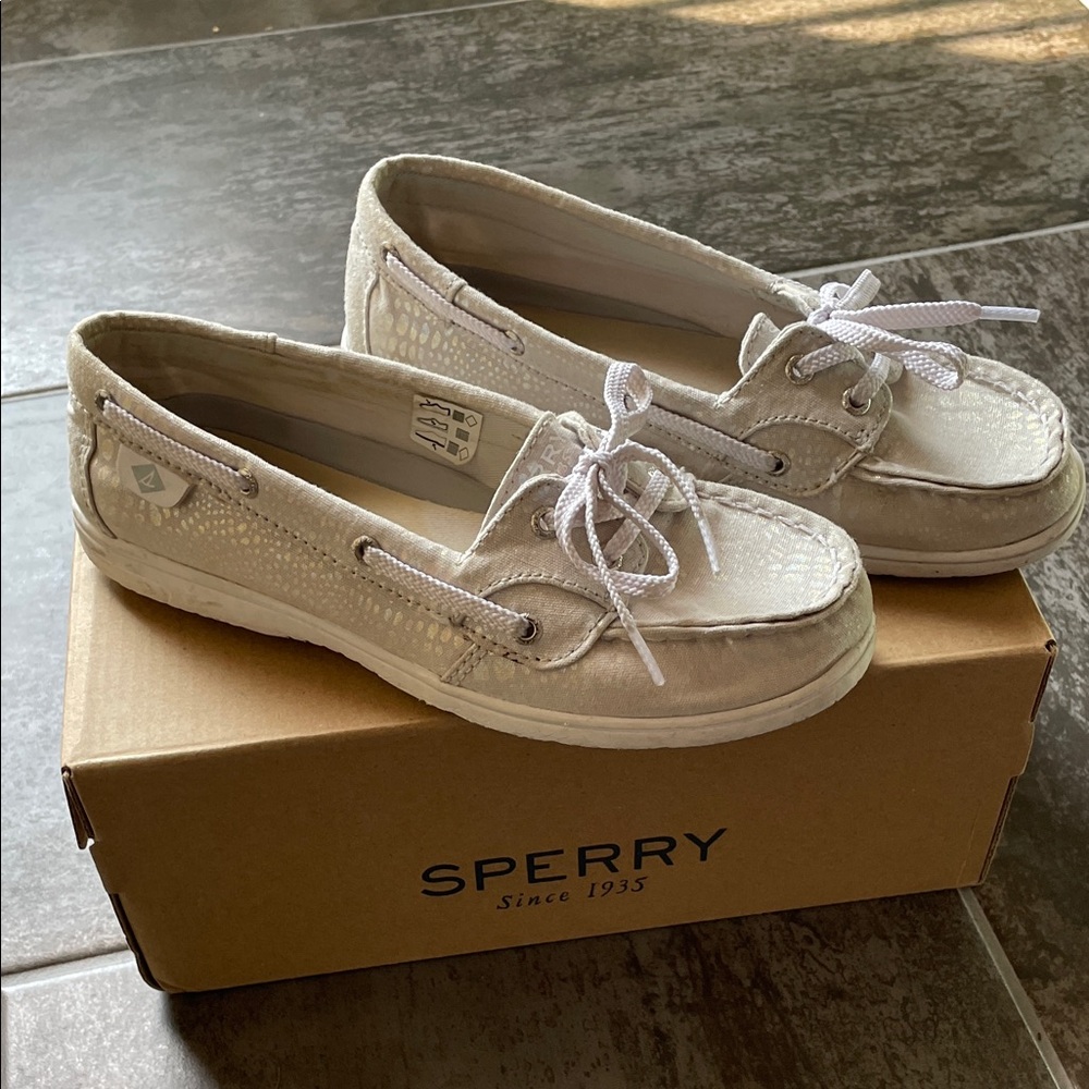 Sperry Girl’s Cream Loafers